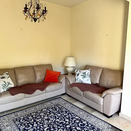 La Maison De Celestine Nyaraló